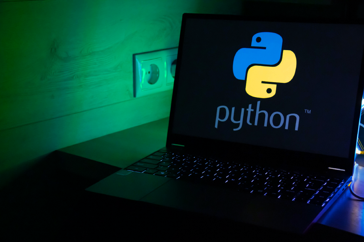 Java vs Python: Which Programming Language is Better for Your Business?