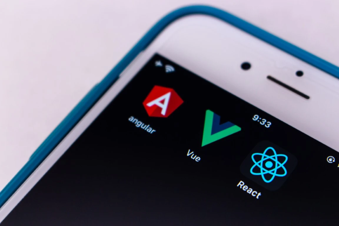 angular vue and react for pwa development.jpg